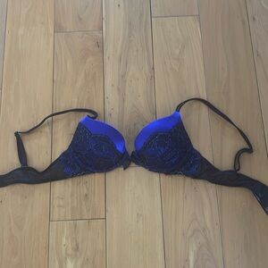 Victoria’s Secret Very Sexy Plunge. Purple with Black lace overlay